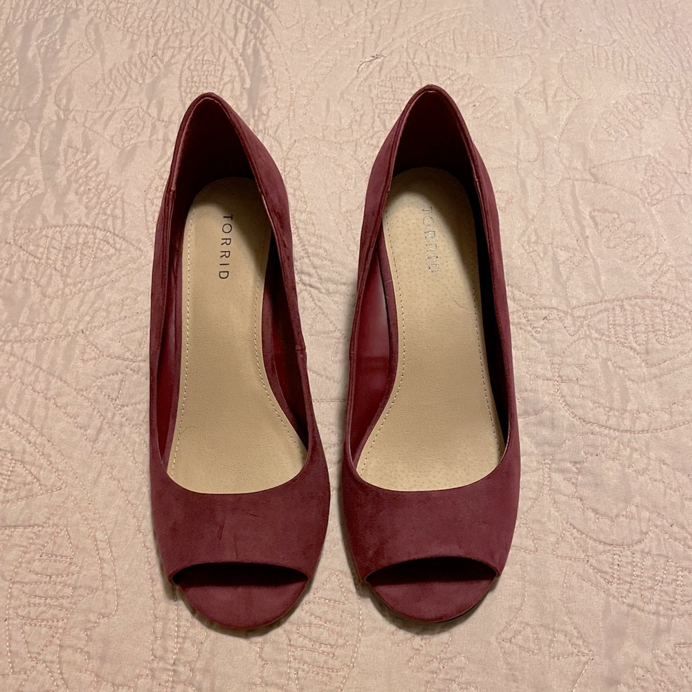 Burgundy and ready for work